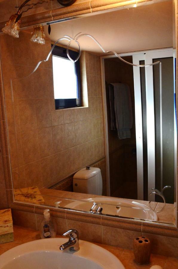 Elouthia Residence With Sea View And Hot Tub Tsoútsouros エクステリア 写真
